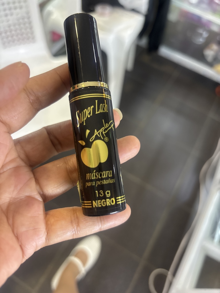Super Lash negra máscara de pestañas
