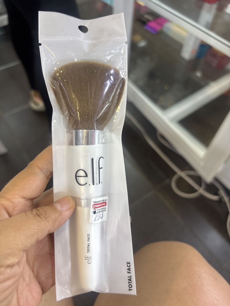 e.l.f. brocha