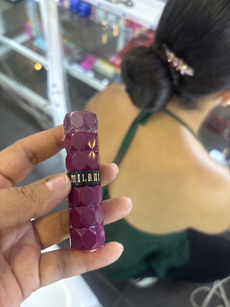 Milani lip barra