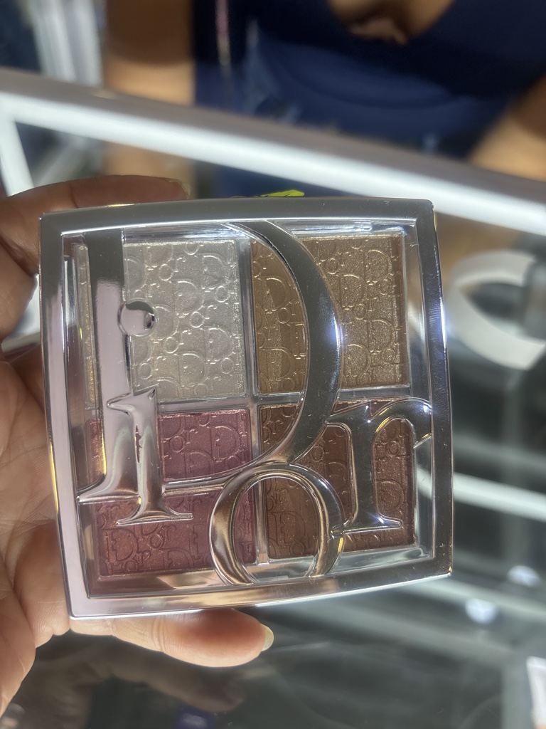 Dior sombras rosadas y doradas