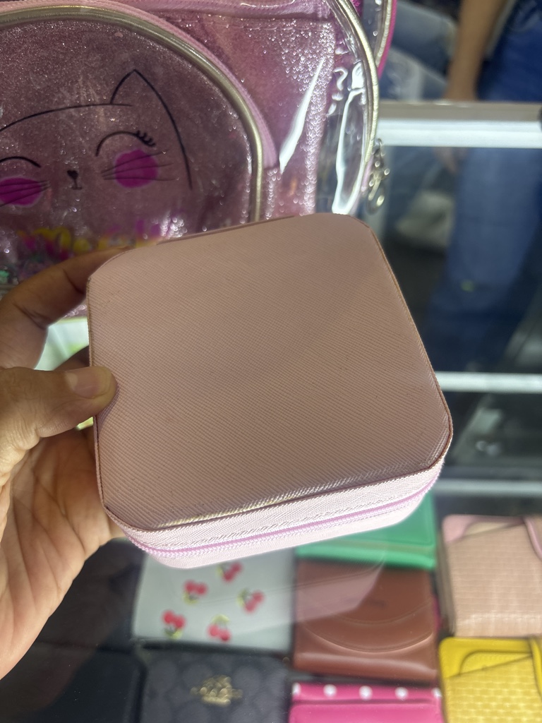 Estuche rosado jollero