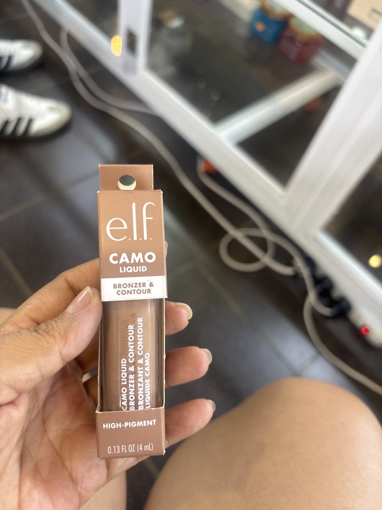 e.l.f. Camo contorno