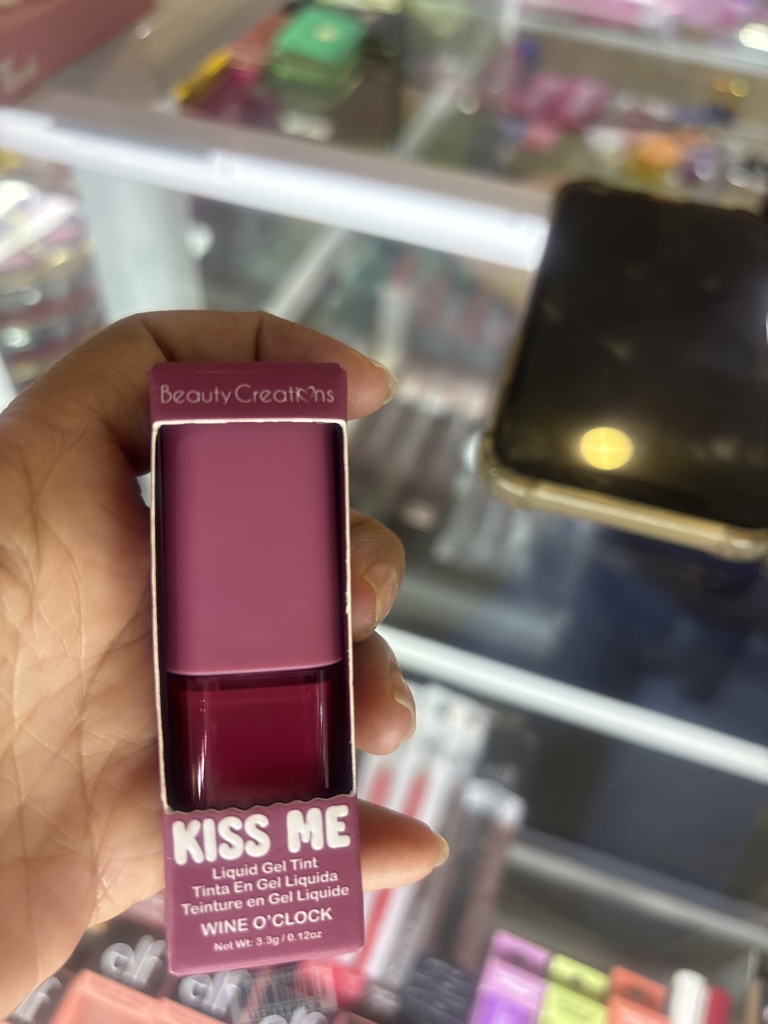 Beauty Creations Kiss Me Wine O'Clock
