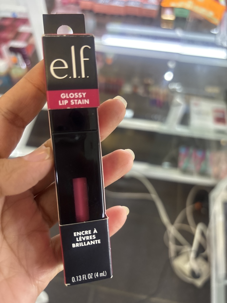 Lip stain elf