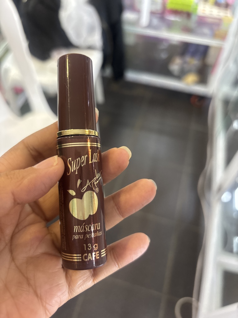Super Lash Apple cafe