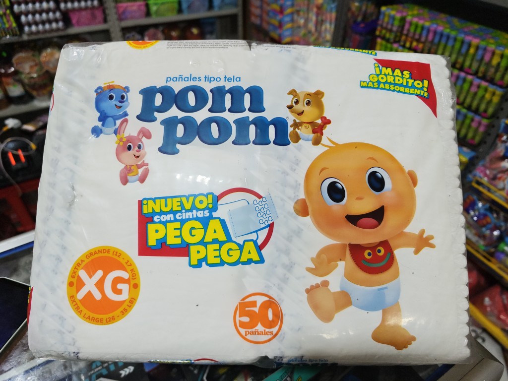 Pompom pañales blancos XG