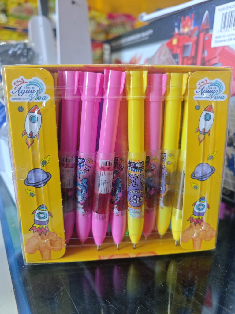 Pluma cohete