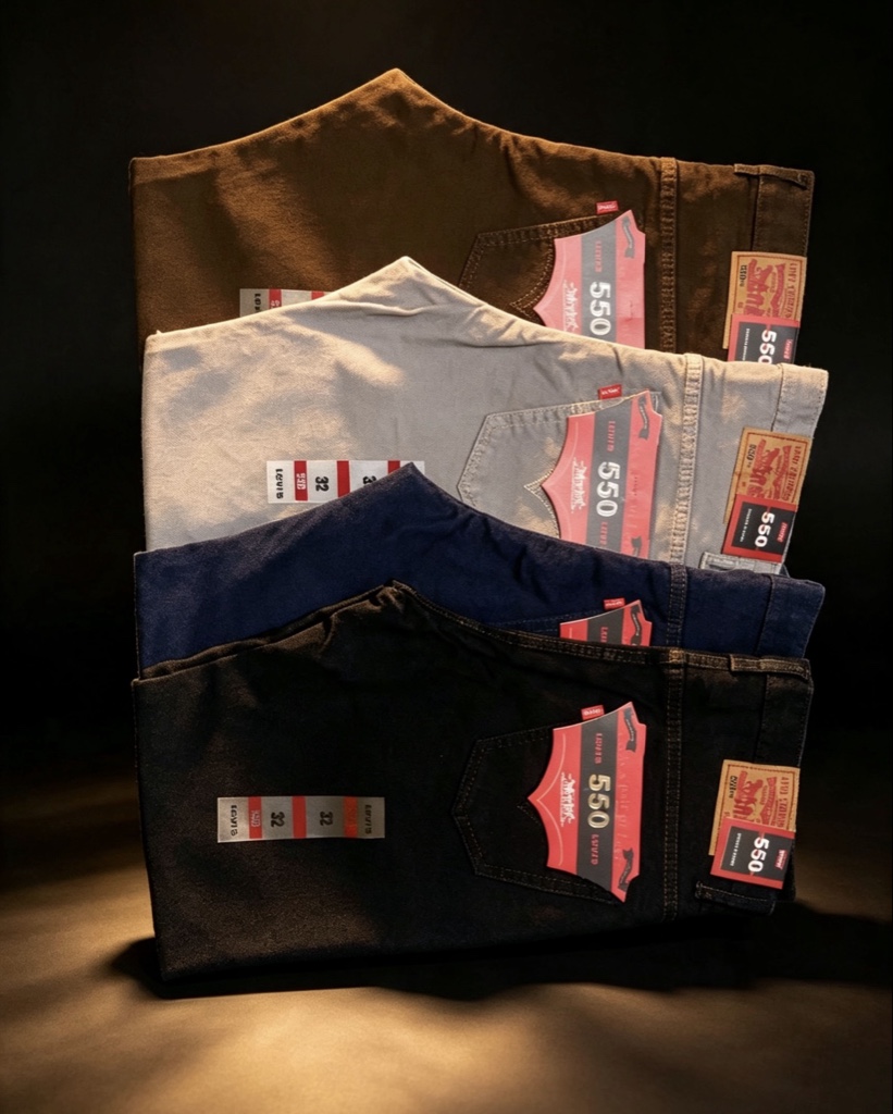 Levi’s gabardina liso