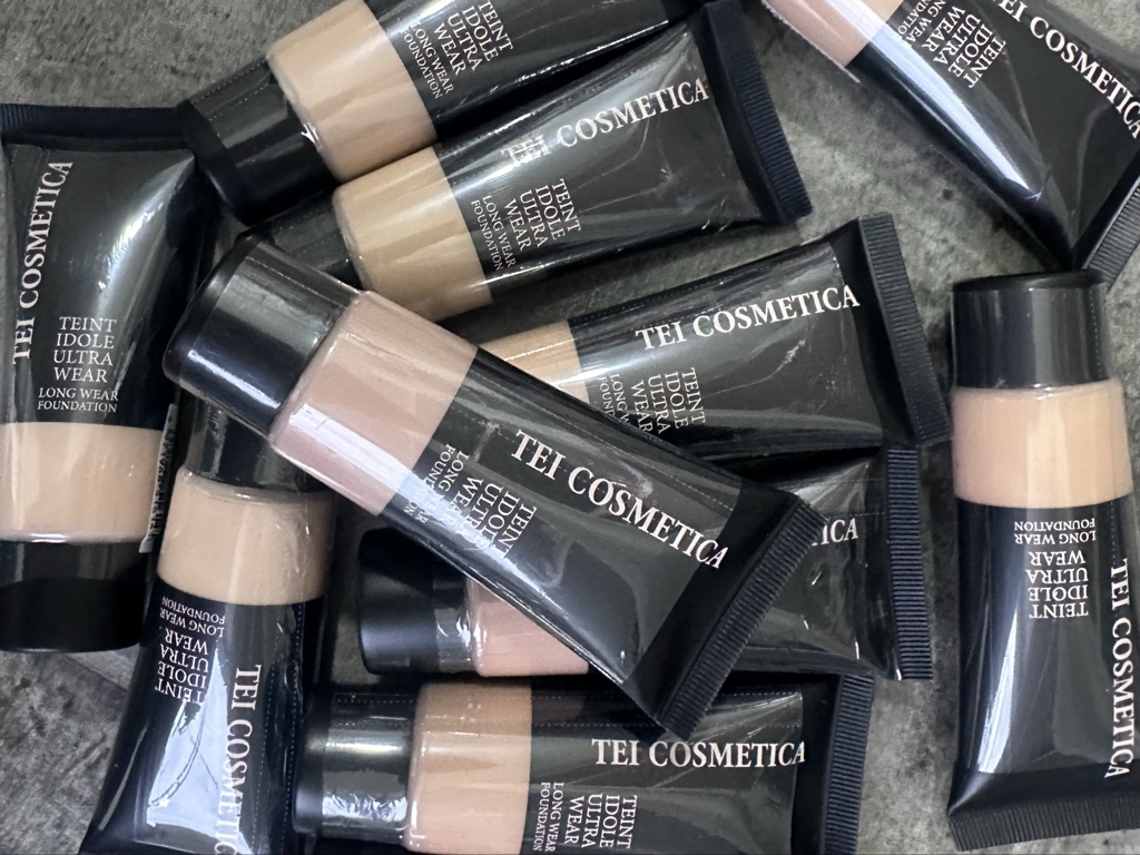 Base de maquillaje Teint Idole Ultra Wear TEI COSMÉTICA