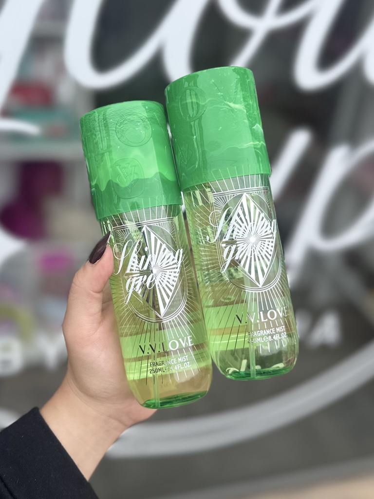 Body splash V.V LOVE shining green