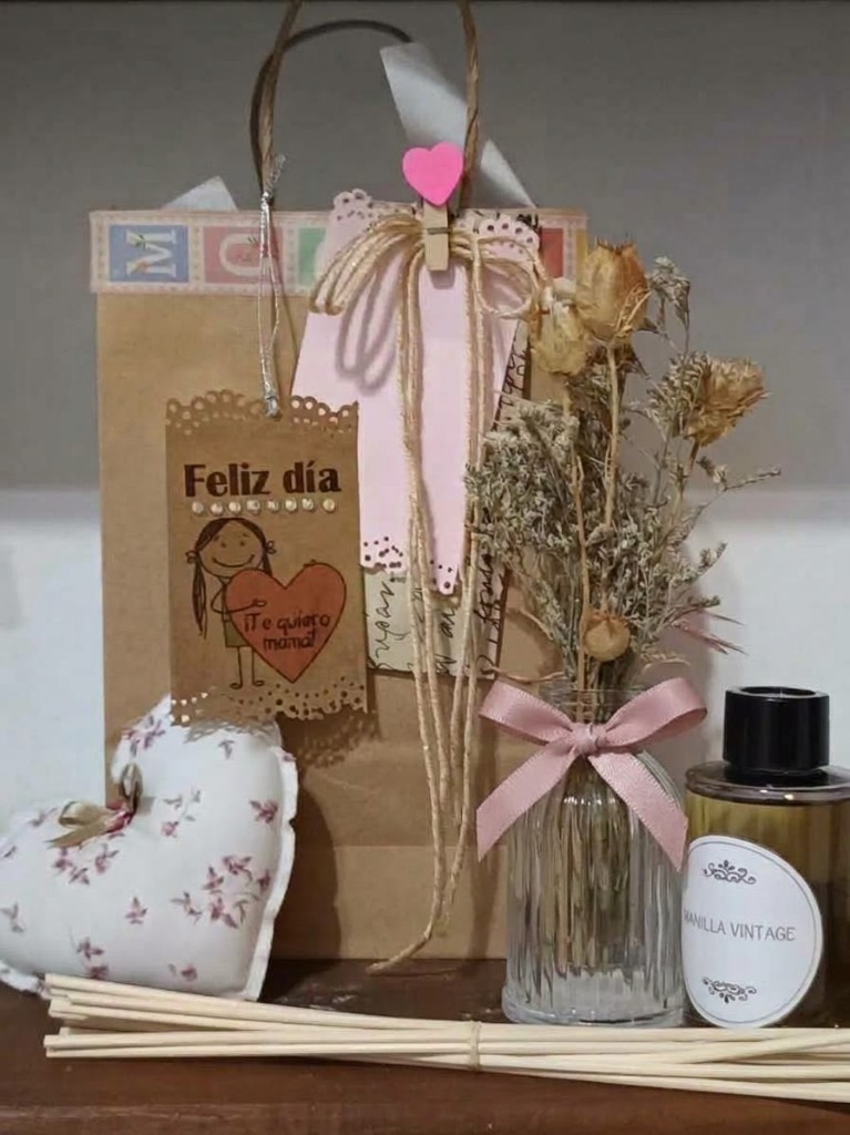 Set florero y difusor más llavero