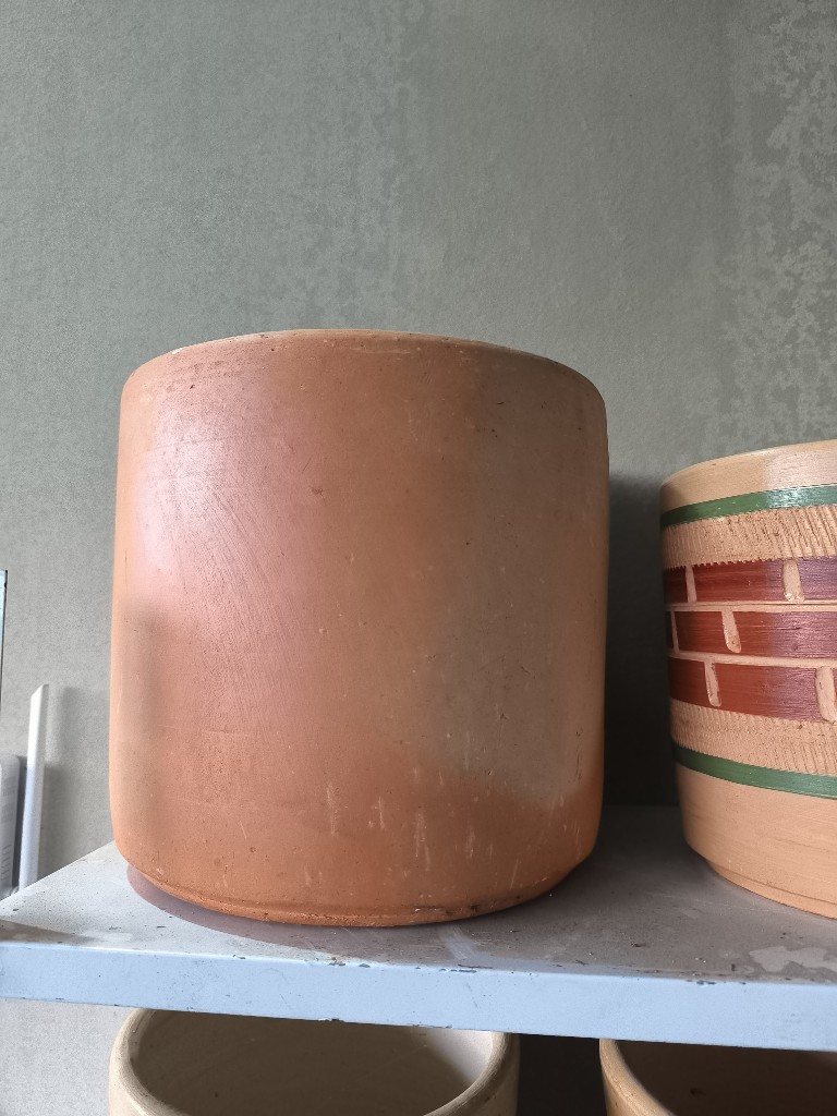 matera ceramica lisa pequeña