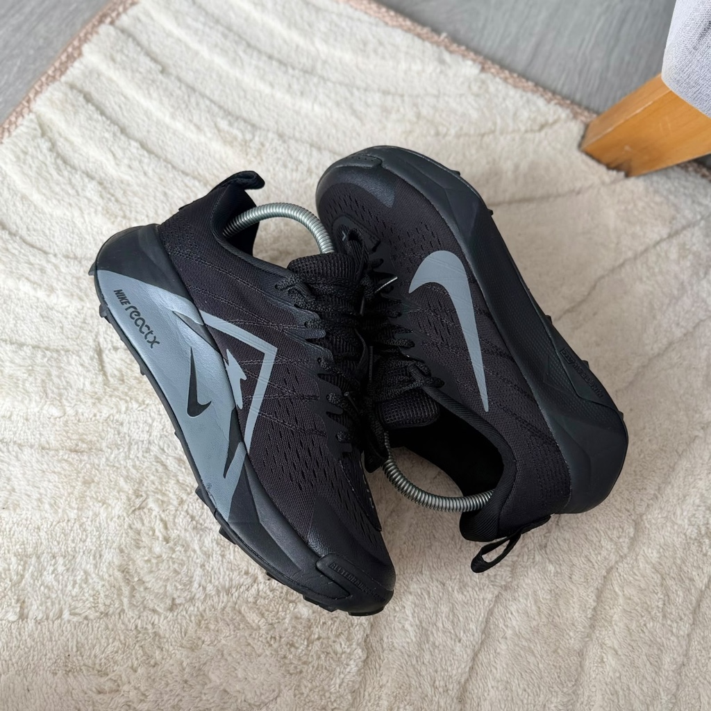 Nike trail hombre oscura