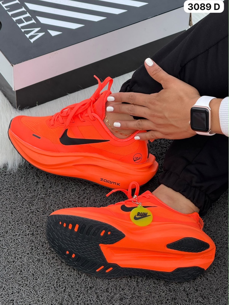 Nike ZoomX tenis naranjas