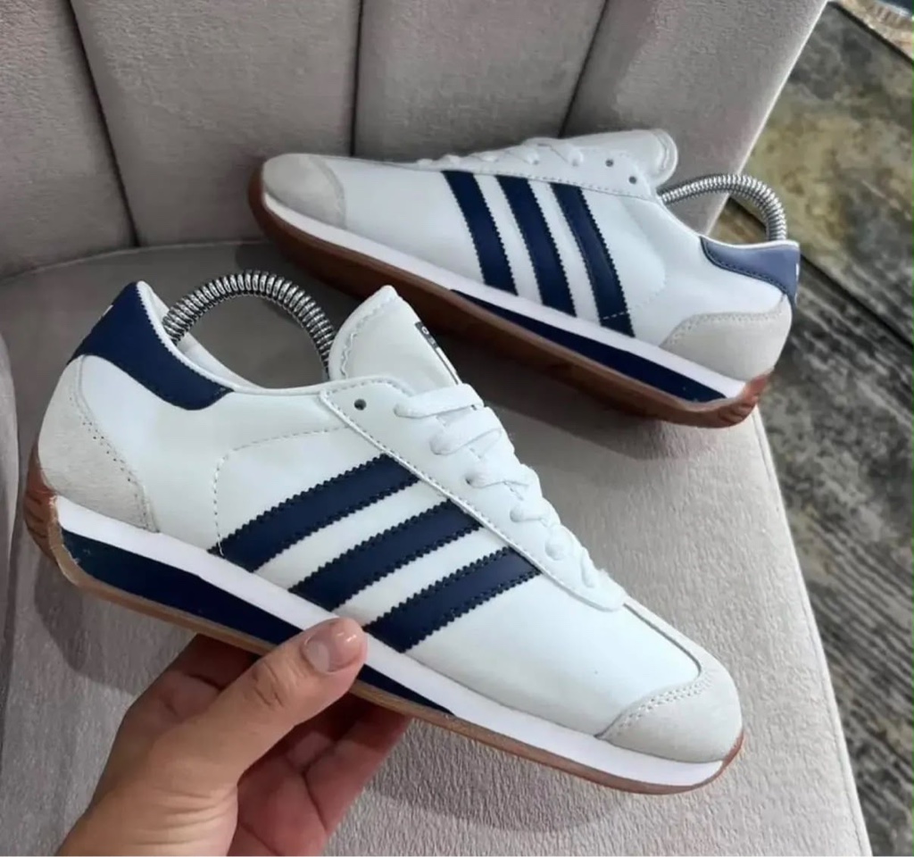 ADIDAS COUNTRY