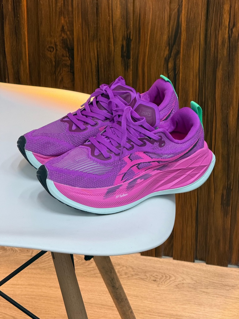 ASICS SUPER BLAST MORA