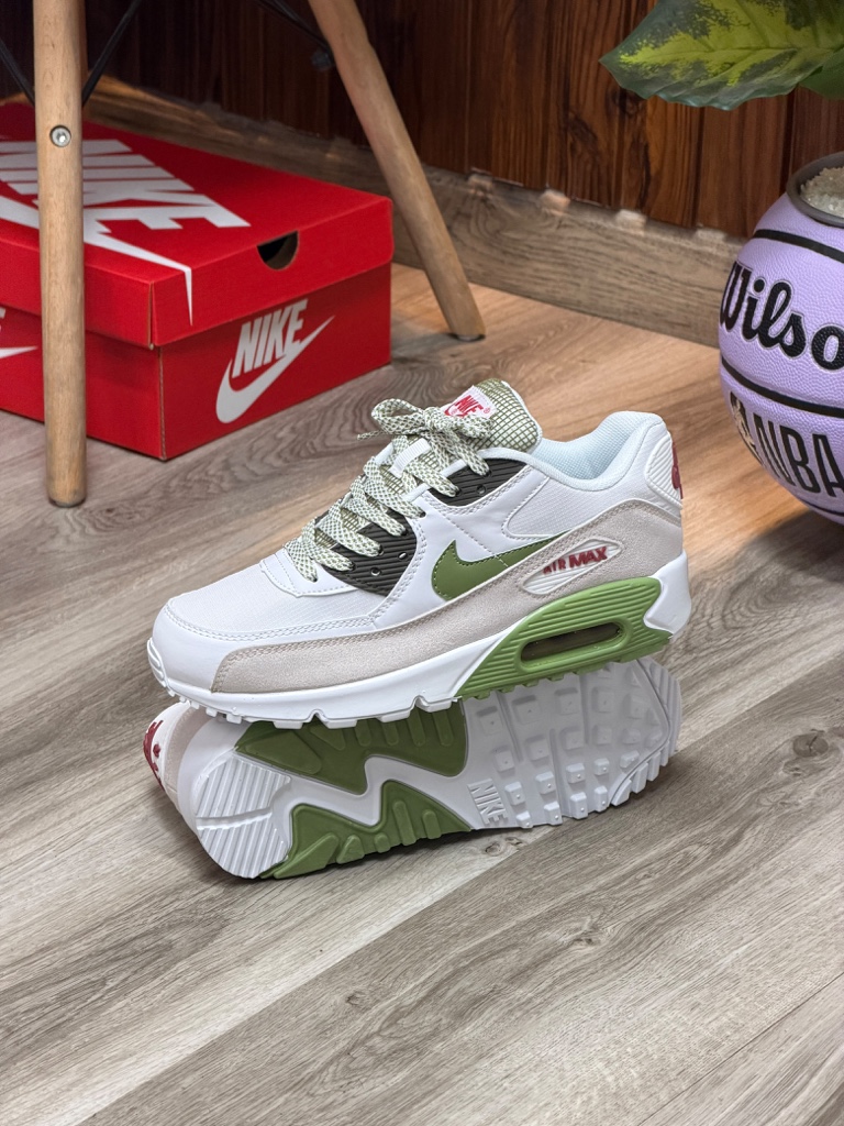 NIKE AIR MAX 90