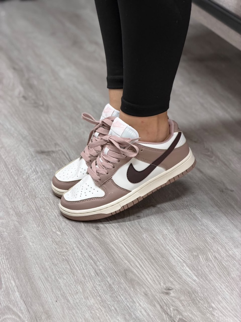 NIKE SB palo rosa