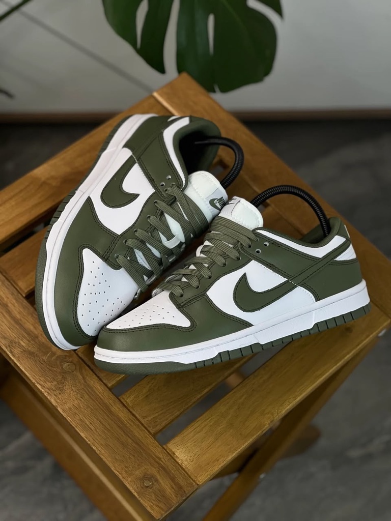 NIKE SB DUNK Verde milit