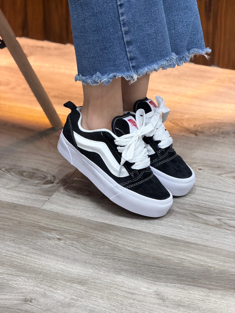 VANS PLATAFORMA CLASICA