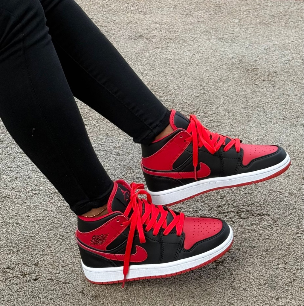 NIKE JORDAN RETRO 1 más colores
