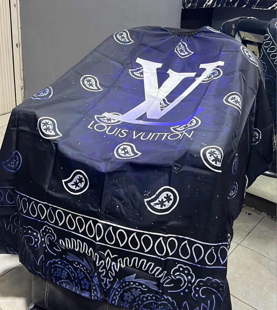 Capa Louis Vuitton LV