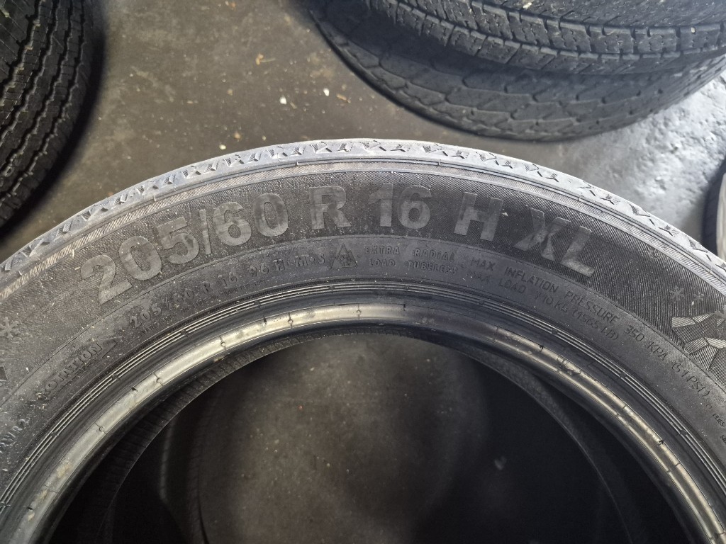 205/60R16 HXL tire