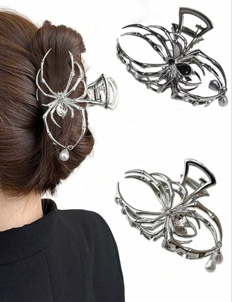 Broche araña plateado