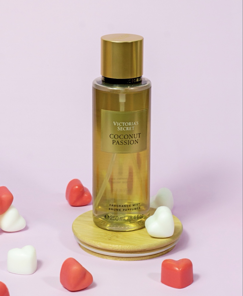 Victoria's Secret Coconut Passion Fragrance Mist 250 mL