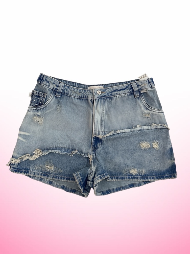 Short denim azul desgastado