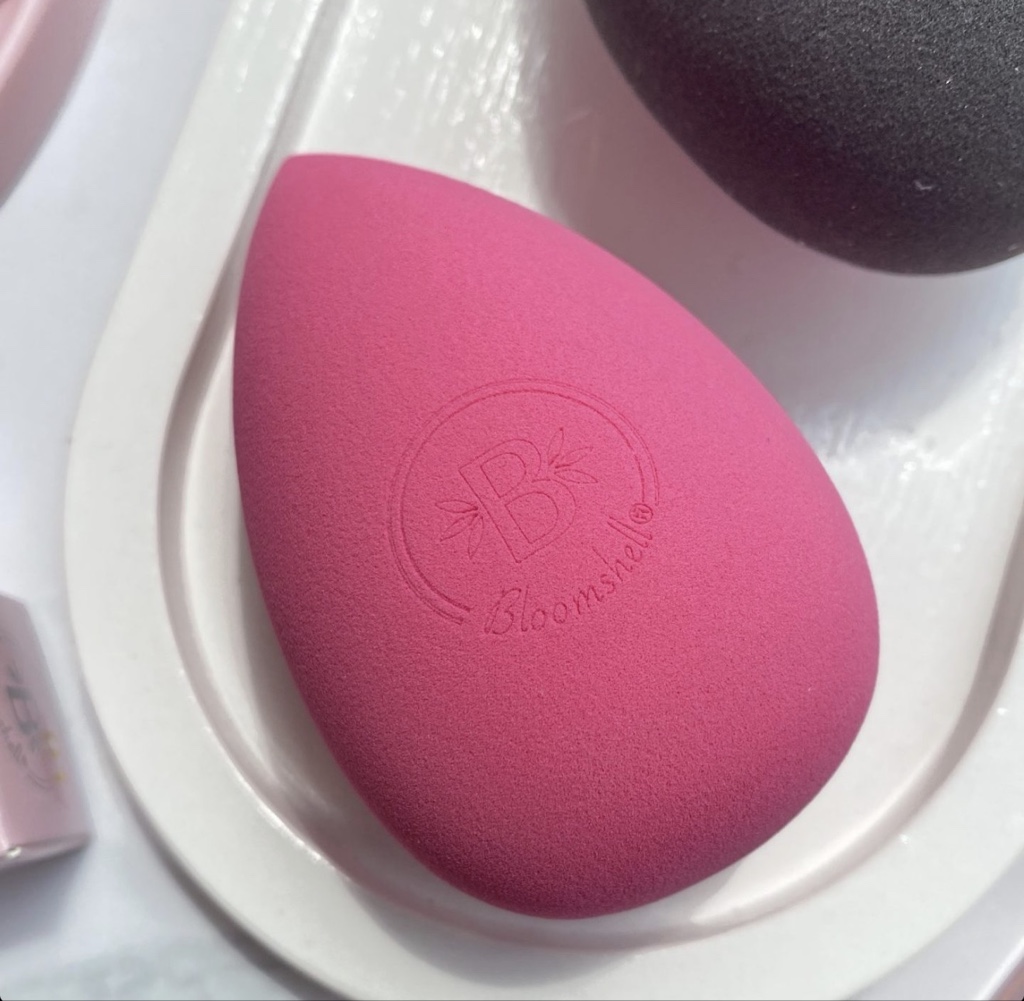 Beauty blender bloomshell