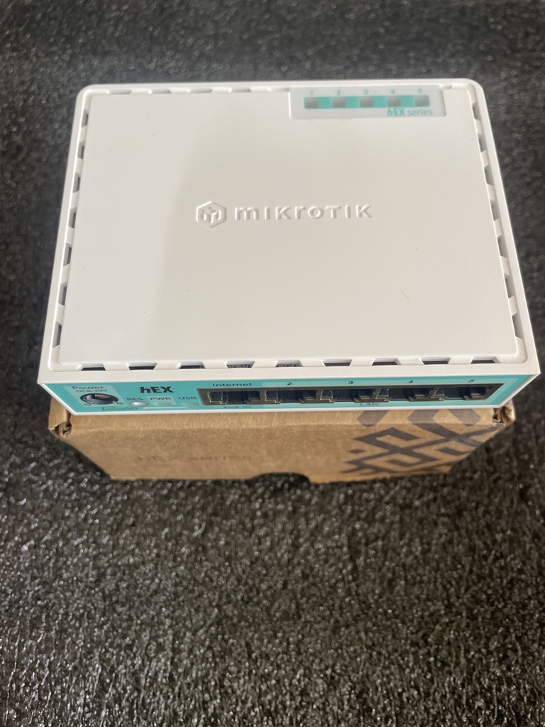 MIKROTIK 750 GRT 5 PUERTOS