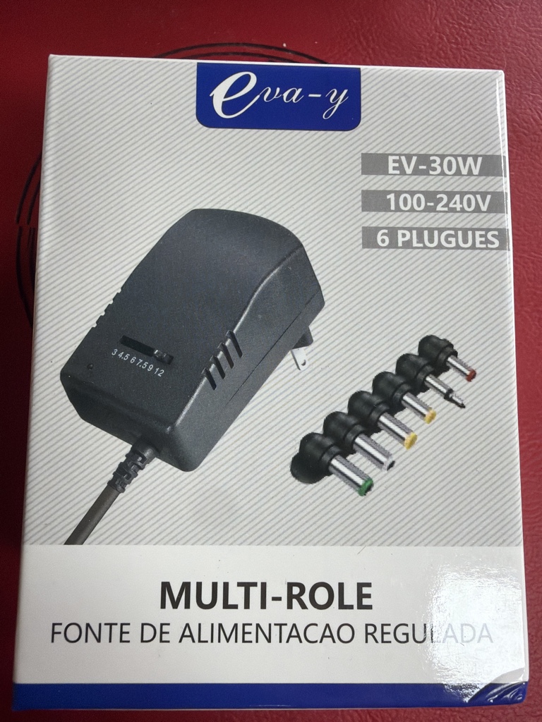 CARGADOR DE BOCINA EVAY 6 PLUSGUES