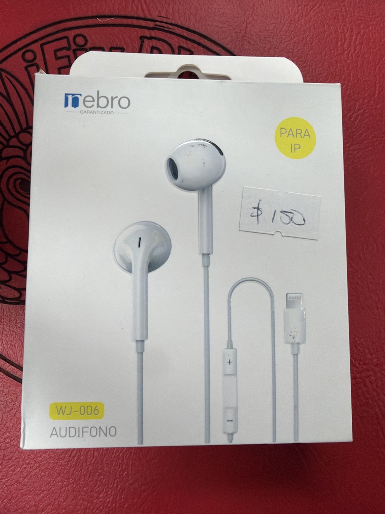 AUDÍFONOS ALÁMBRICOS NEBRO IP WJ-006 Bco