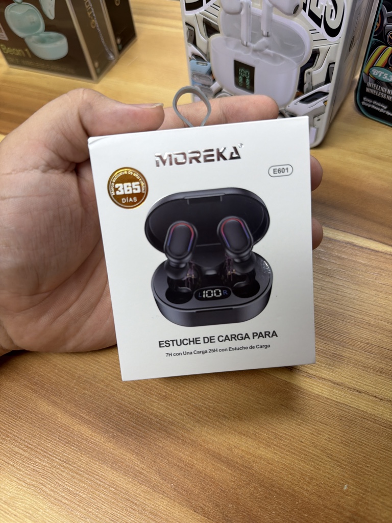 AUDIFONOS INALÁMBRICOS MOREKA E601