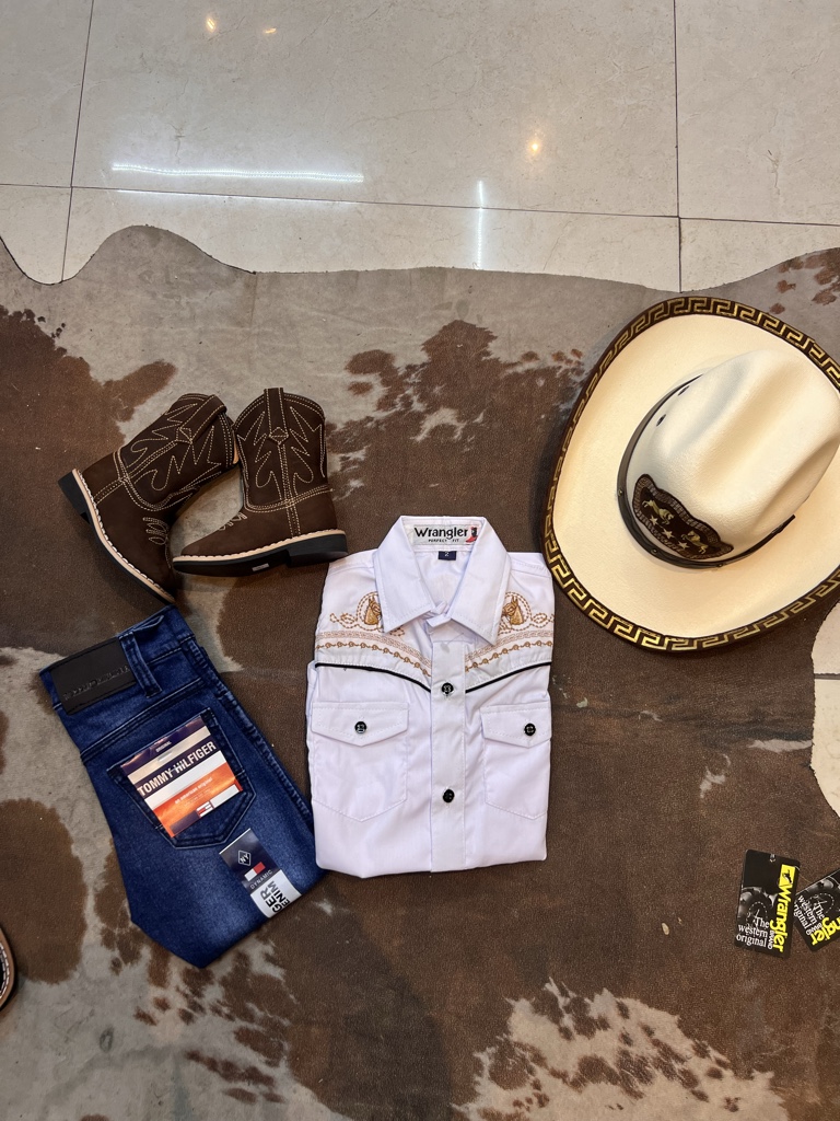 Oufit vaquerito desde 12 meses
