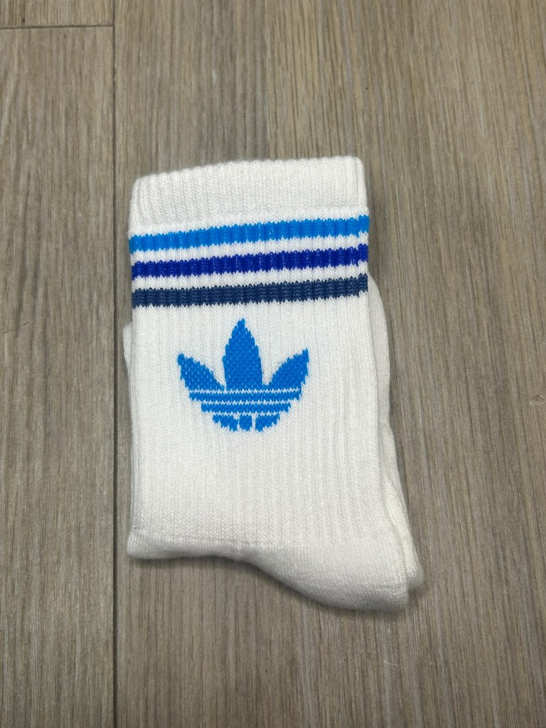 Adidas calcetin blanco y azul