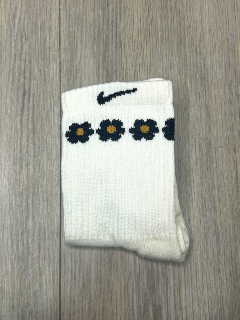 Nike calcetines blancos flores