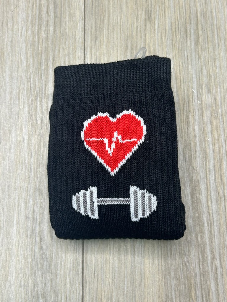 Calcetin negro deportivo corazon