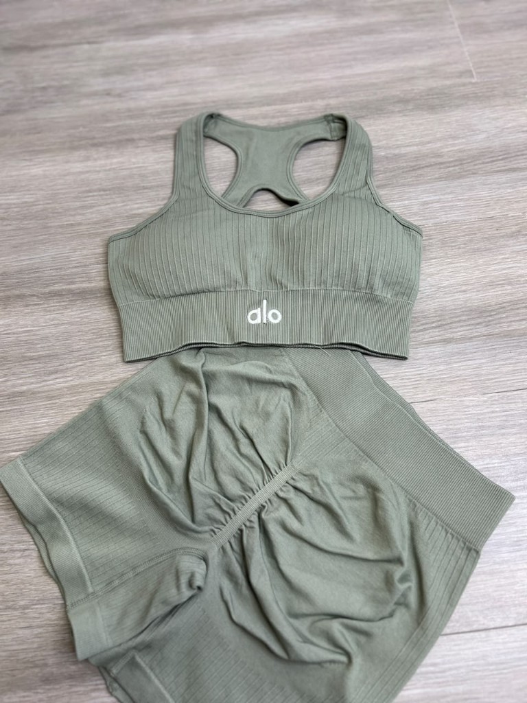 Alo conjunto deportivo 2 parte verde