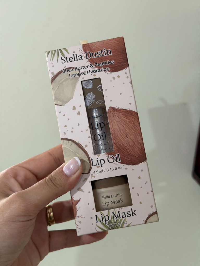 Stella Dustin Lip Oil y Lip Mask