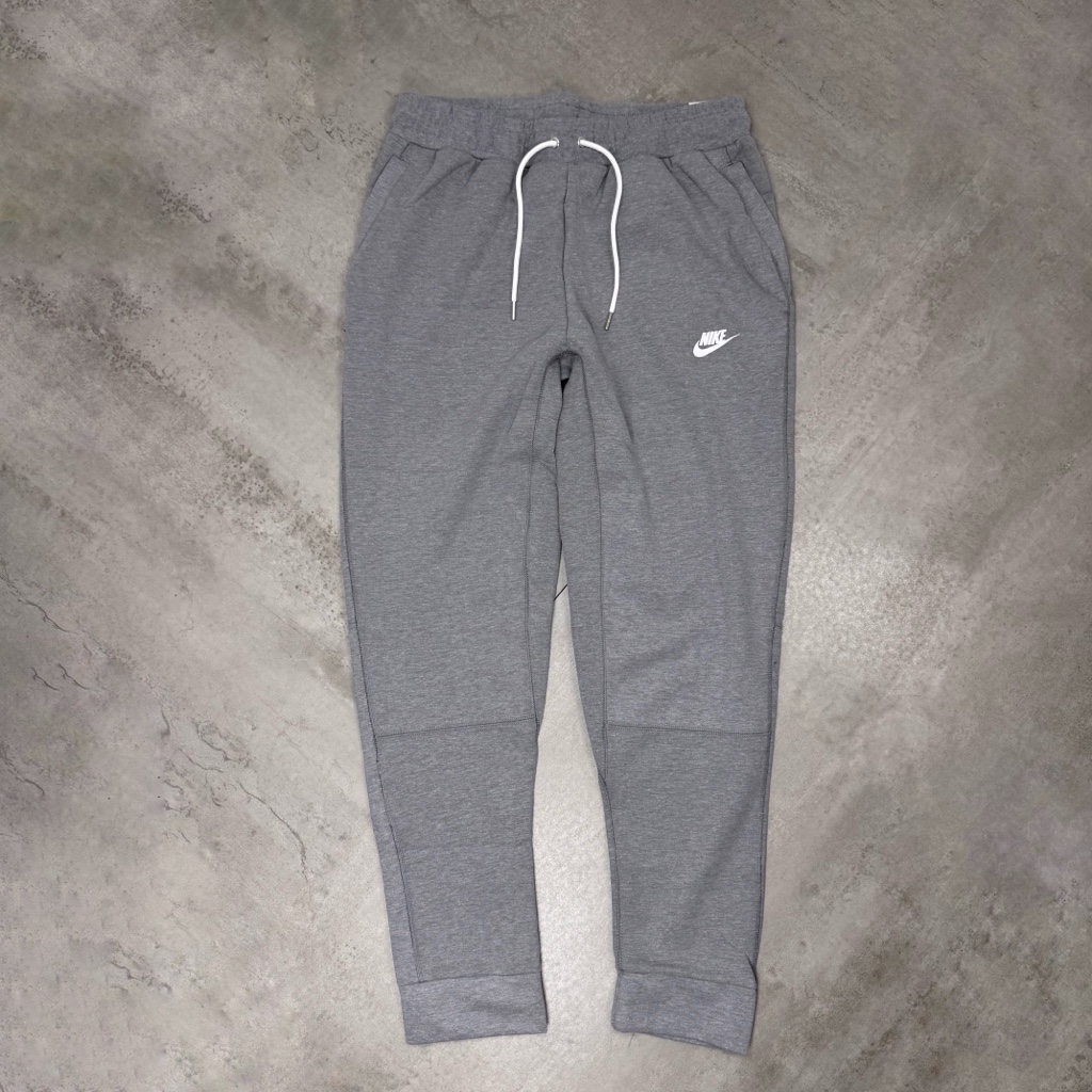 Buzo Nike Tech Old Season