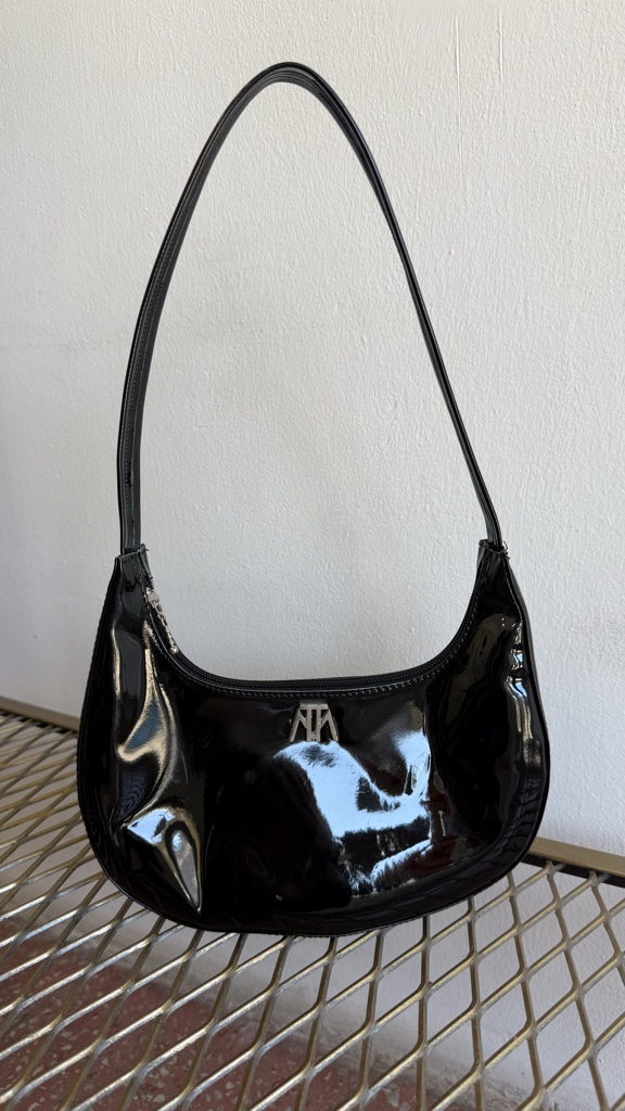 Mini bag negra charol