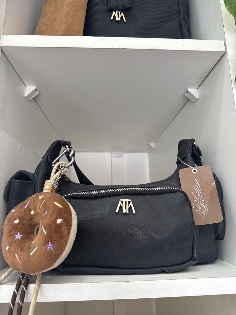 cartera negra aísla