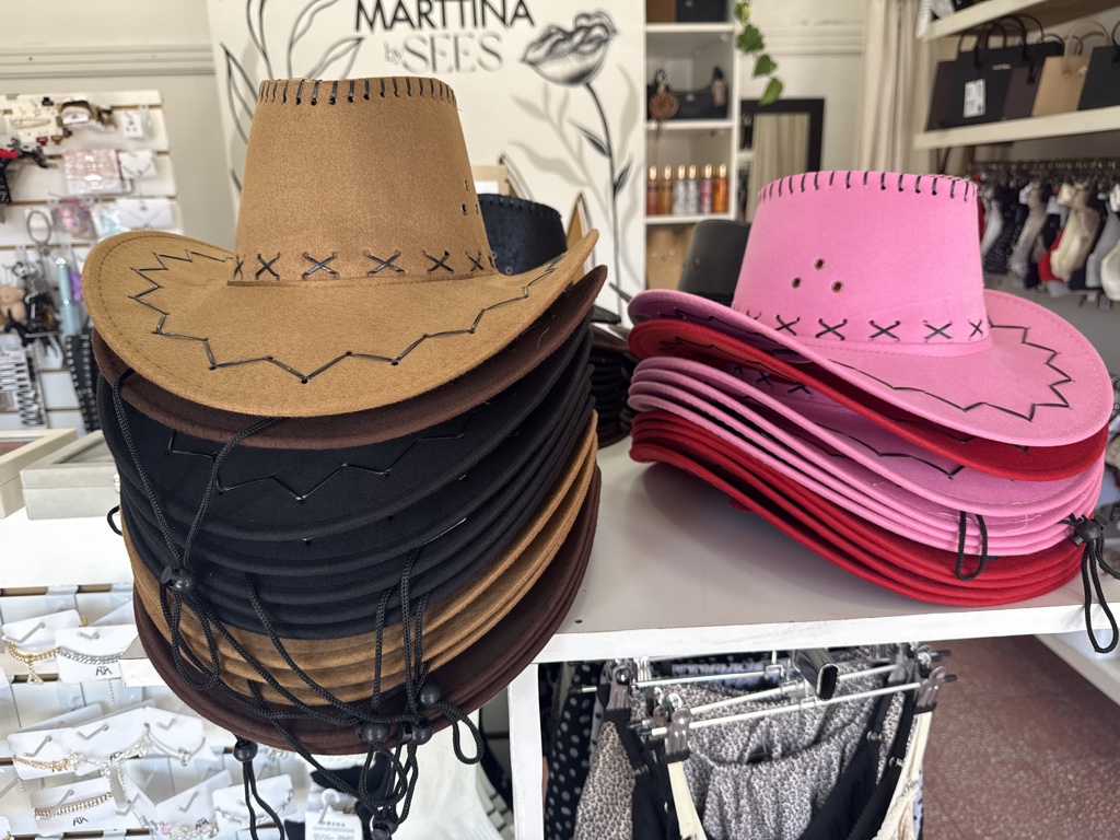 Sombrero rosa rojo beige chocolate negro