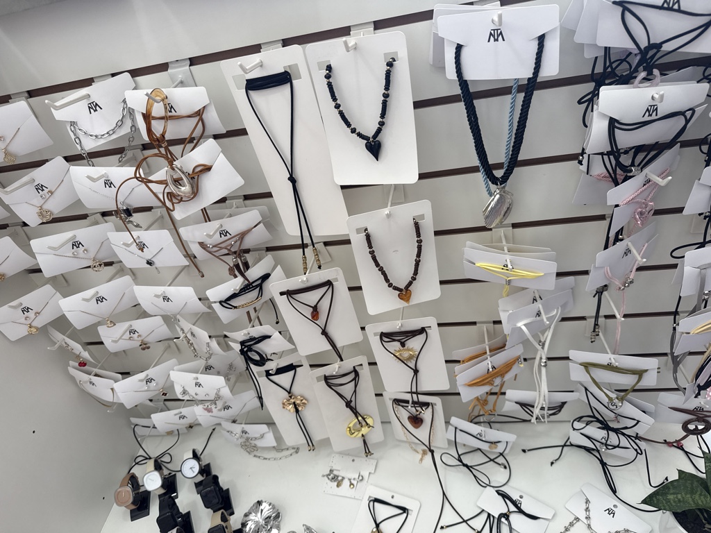 Collares varios