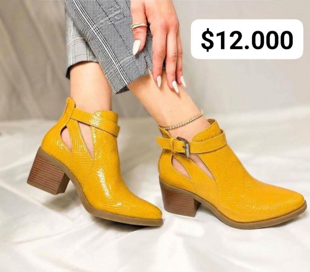 Zapato Amarillo con Hebilla