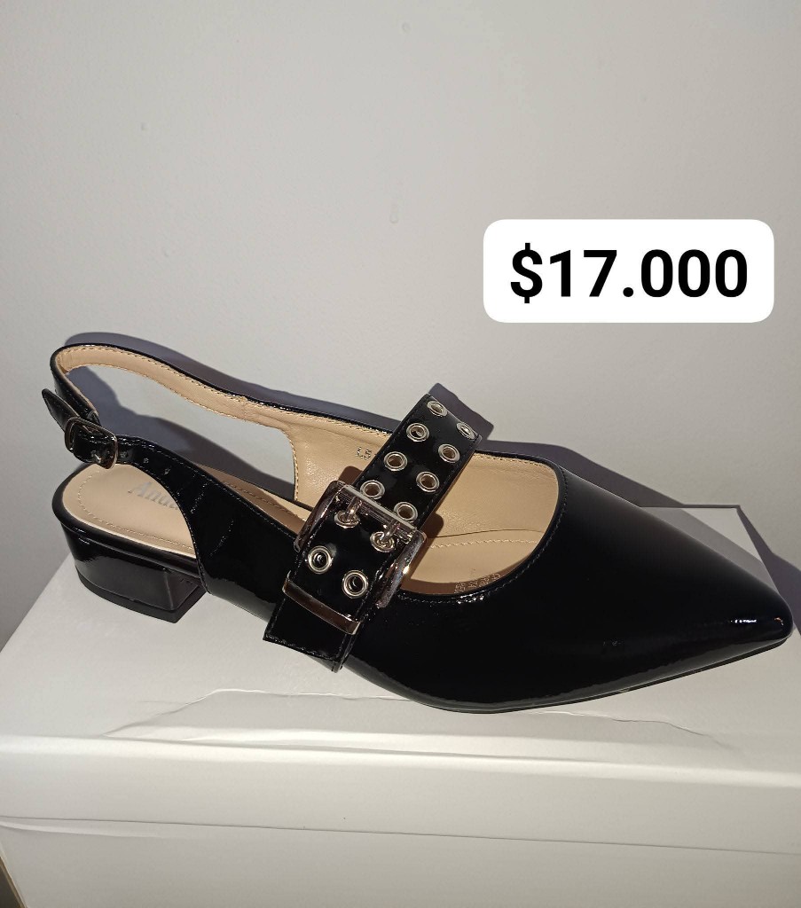 Stiletto Negro Charol Hebilla