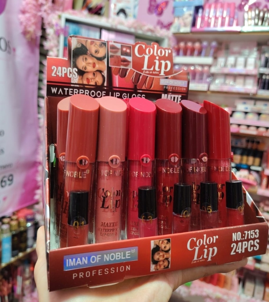 Labiales 24 hrs a prueba de agua
