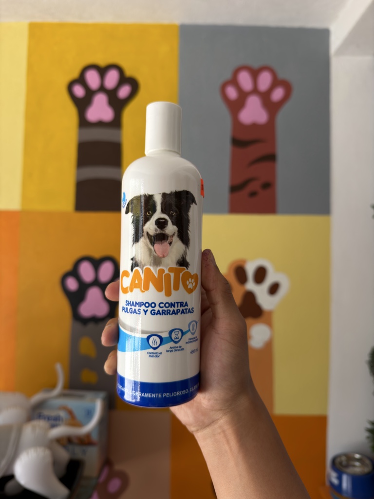 Shampoo canito para control de pulgas y garrapatas